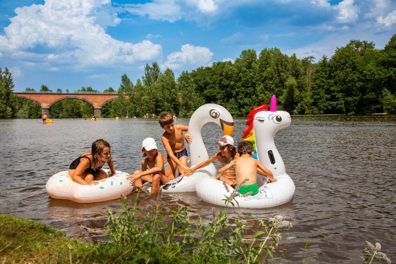Camping De La Bageasse 브리우드 외부 사진