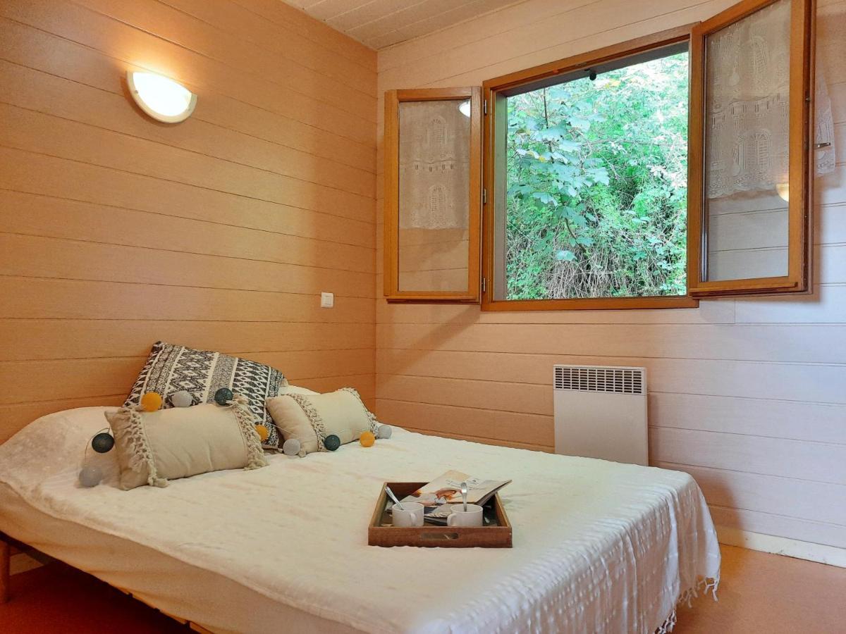 Camping De La Bageasse 브리우드 외부 사진