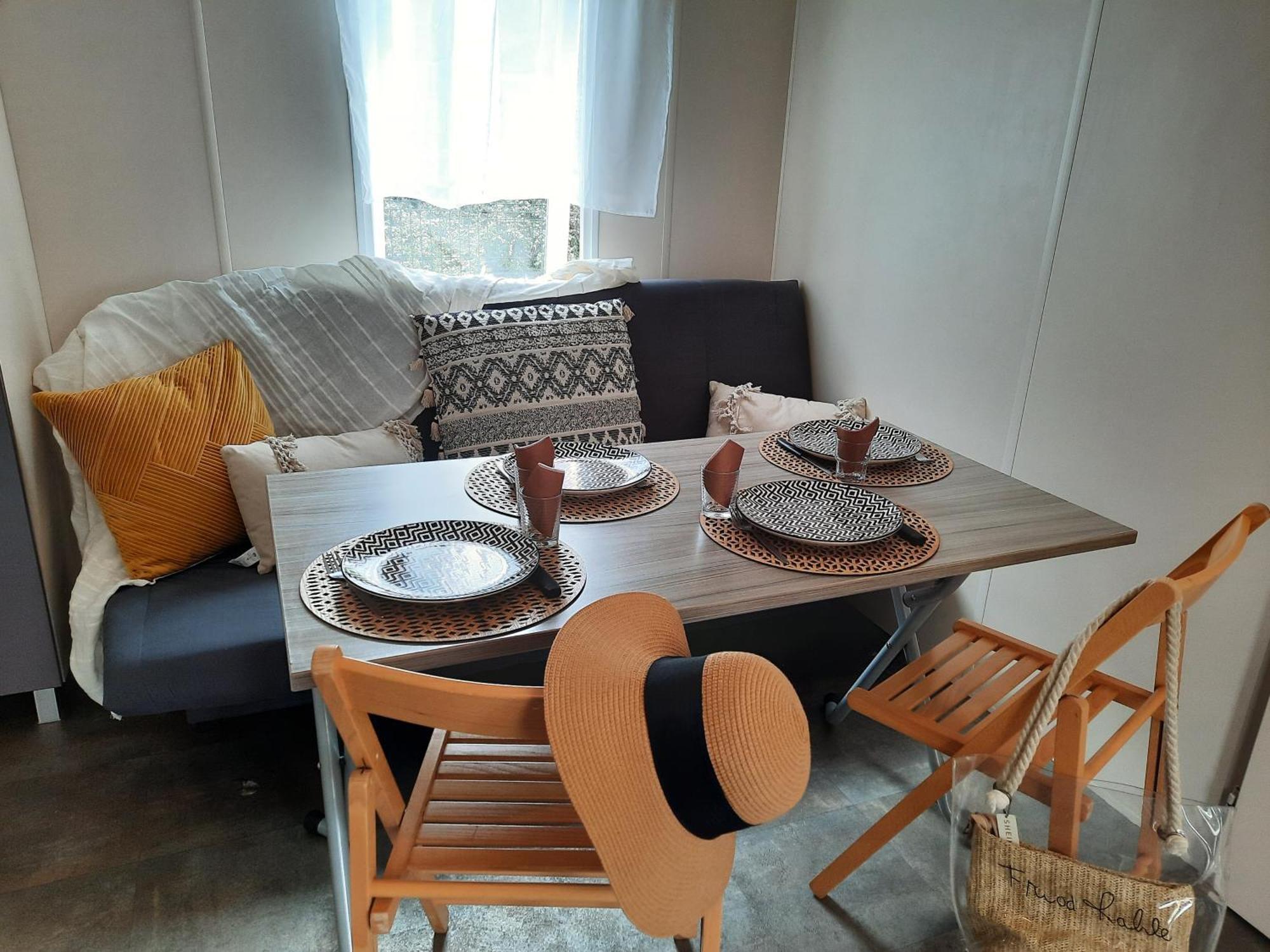 Camping De La Bageasse 브리우드 외부 사진
