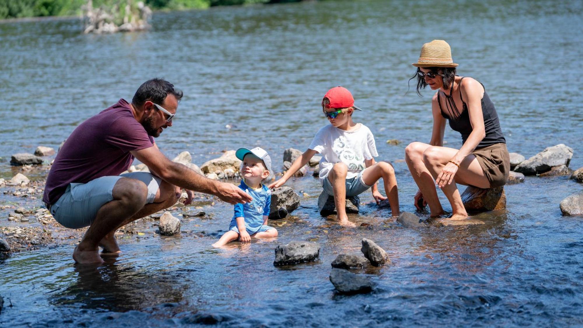 Camping De La Bageasse 브리우드 외부 사진