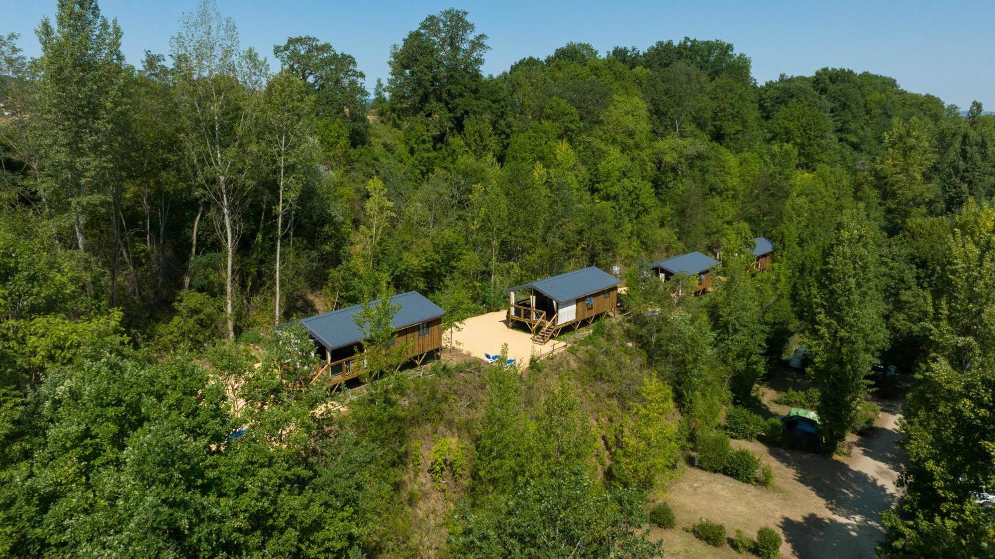 Camping De La Bageasse 브리우드 외부 사진