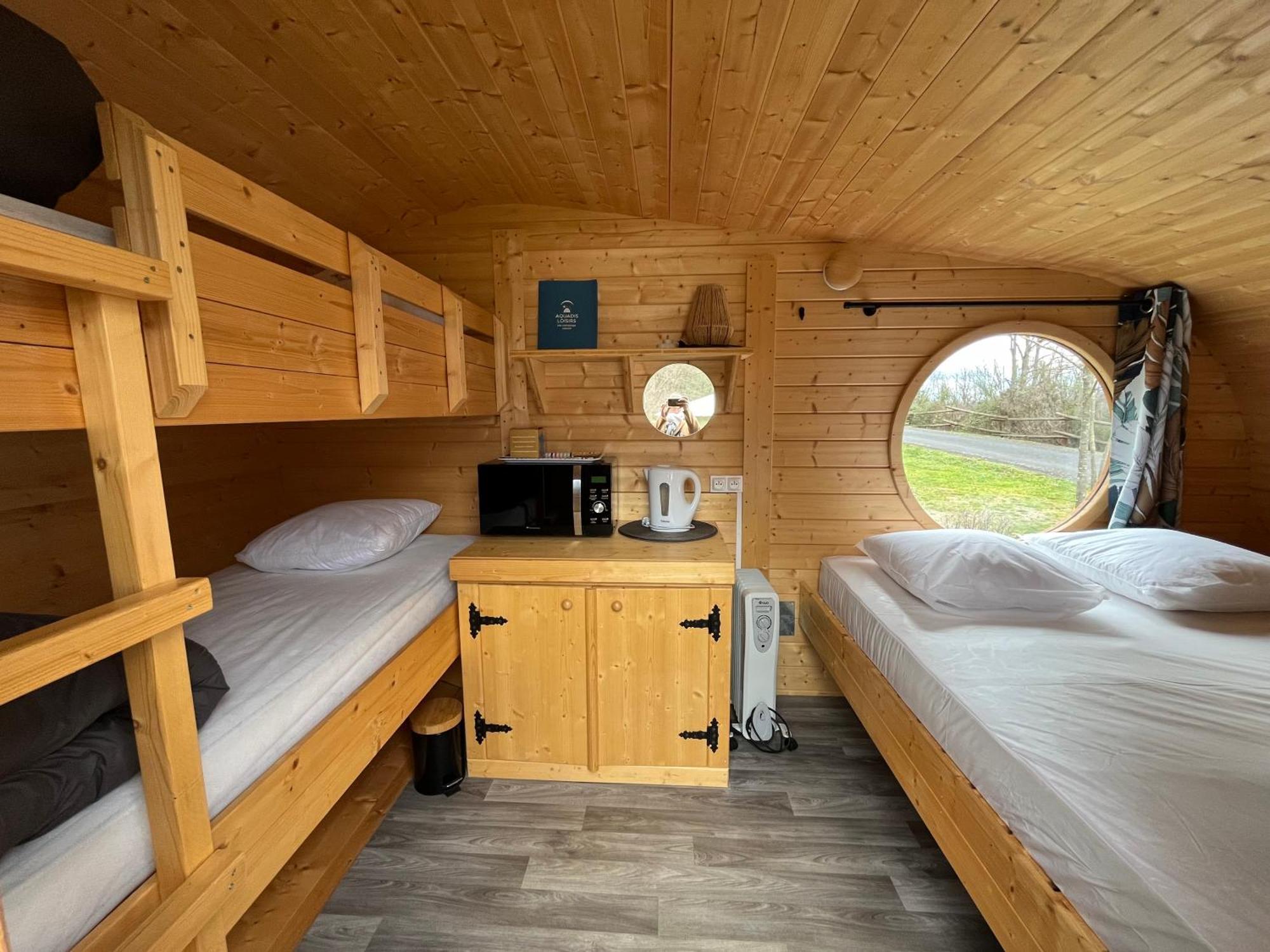 Camping De La Bageasse 브리우드 외부 사진